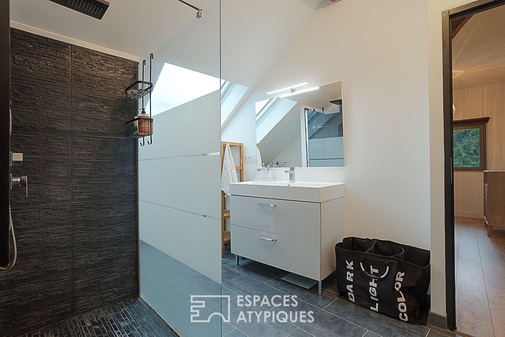 Loft spacieux et charme d’antan à 20 minutes de la Suisse