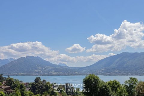Contemporary furnished apartment with exceptional view of the lake and the bay of Annecy