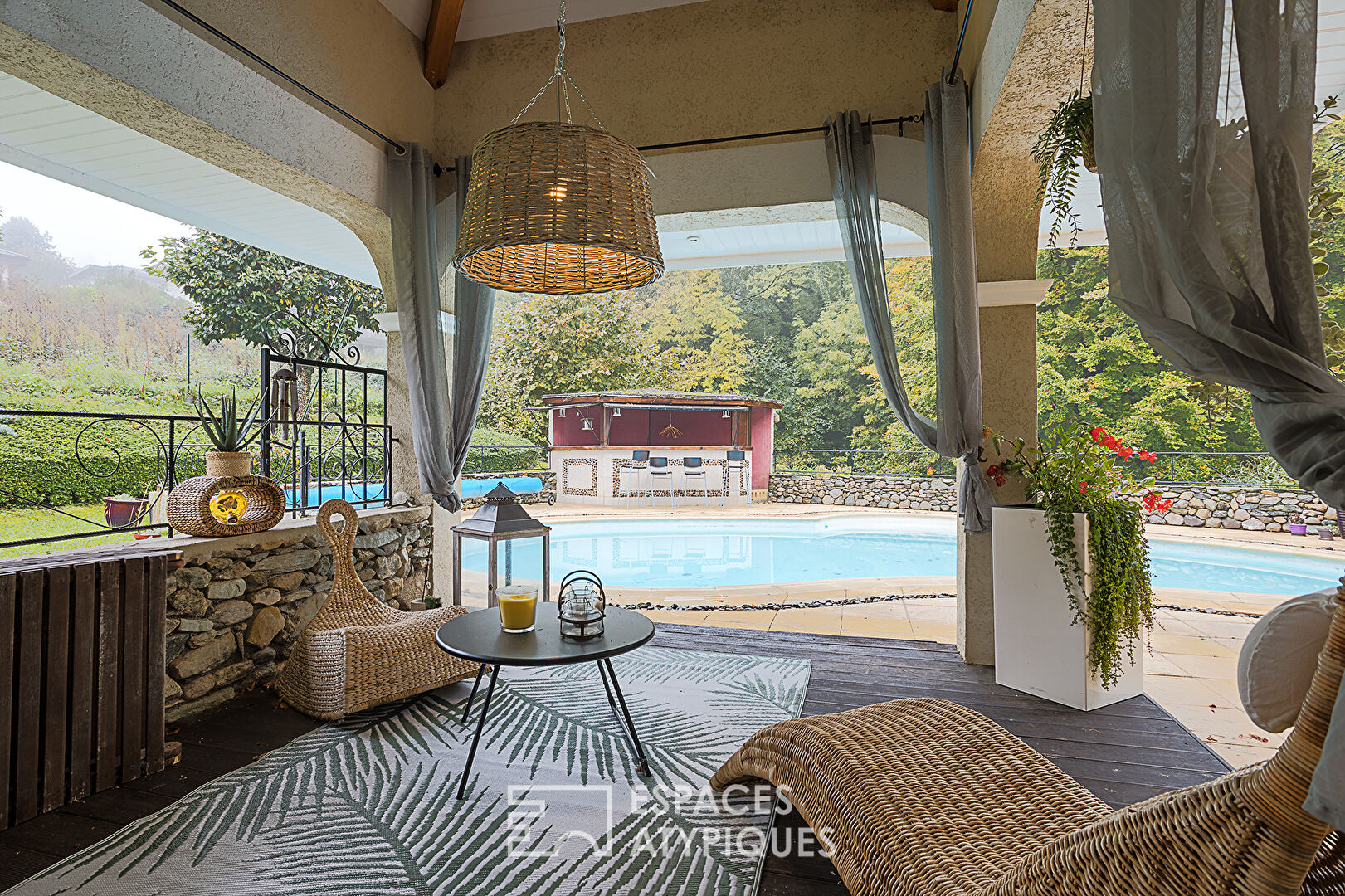 Maison familiale avec piscine et sauna