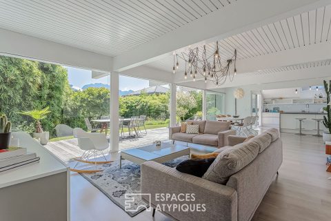 Maison ossature bois proche du lac avec piscine et jardin