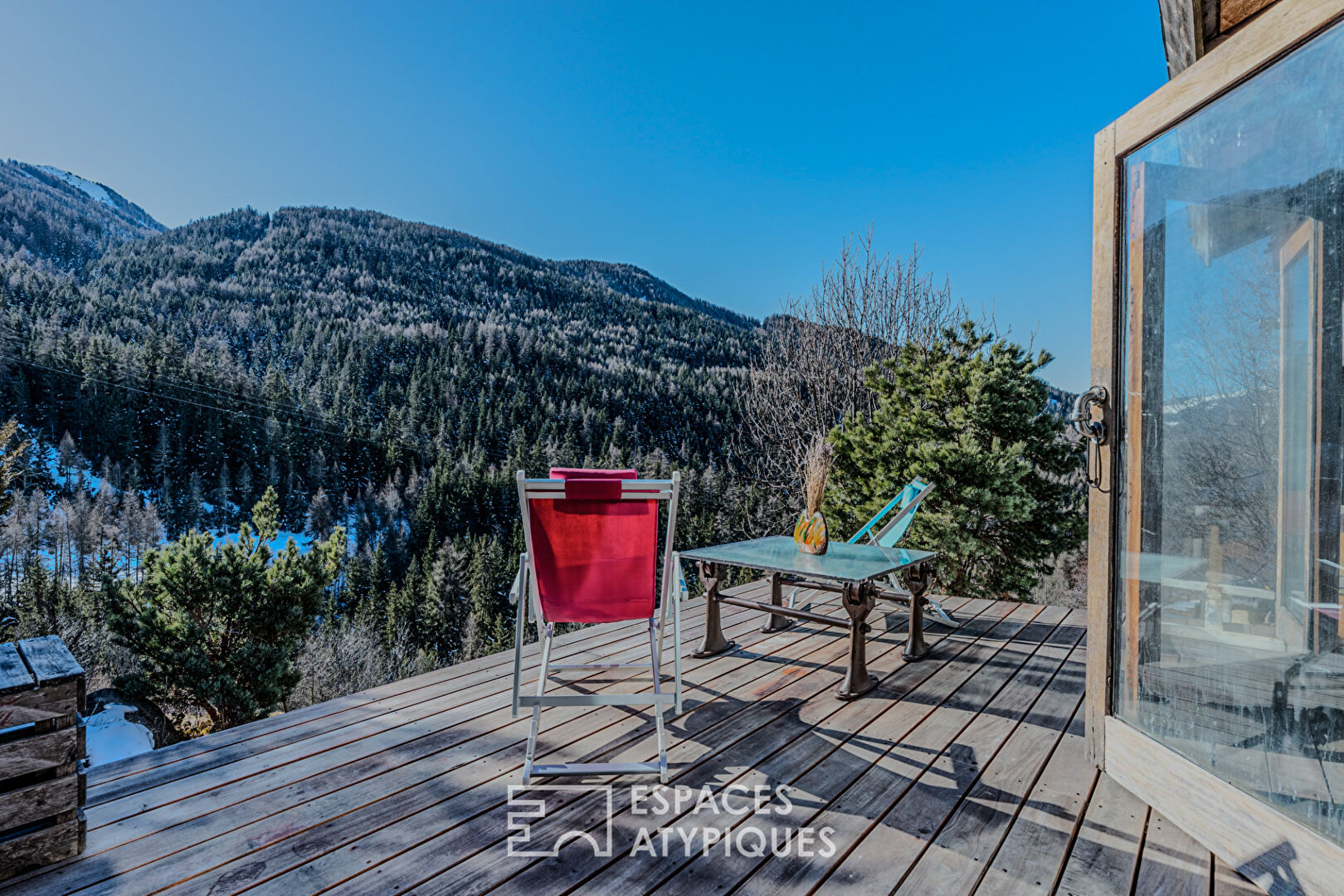 Exceptional chalet facing the peaks