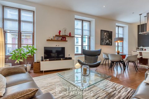 Appartement contemporain avec balcon en hypercentre