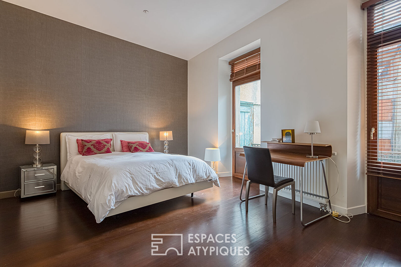 Appartement contemporain avec balcon en hypercentre