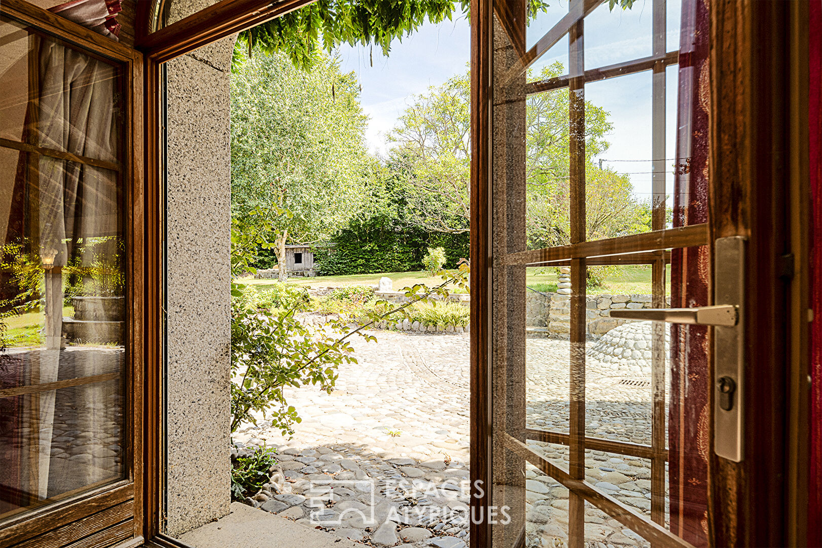 Charming renovated farmhouse in the countryside