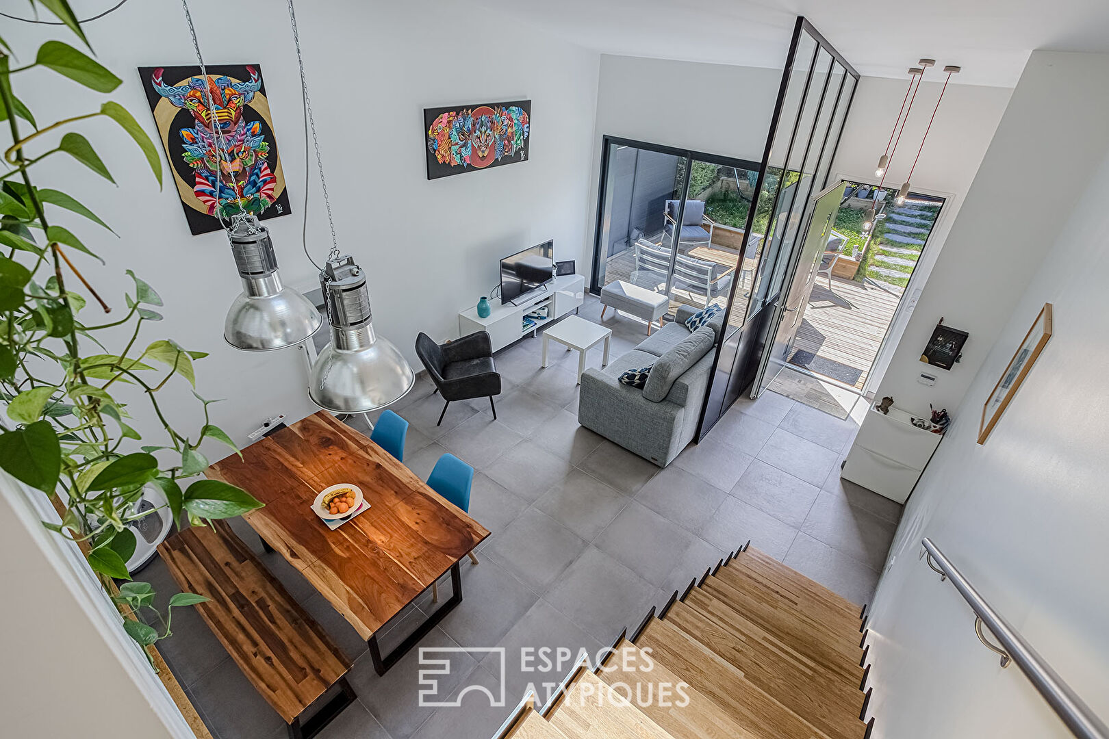 Duplex industriel avec jardin