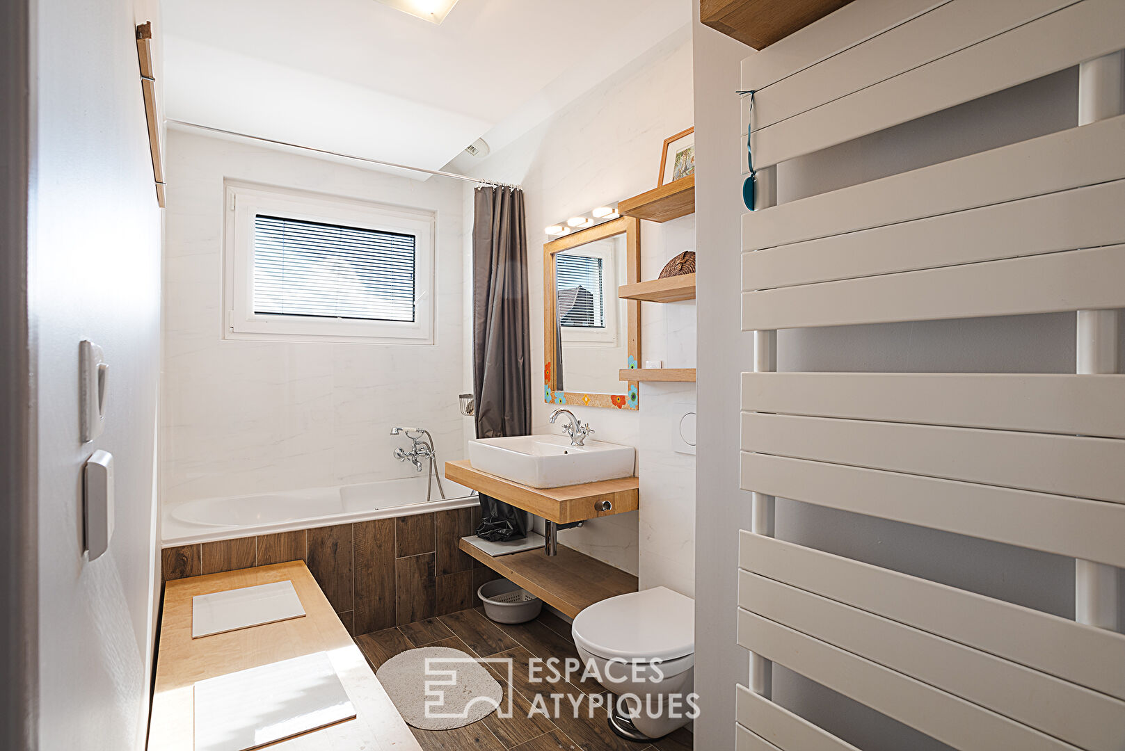 Maison éco-responsable avec piscine à deux pas de la frontière Suisse