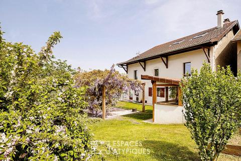 Former farmhouse dating from 1761, completely renovated