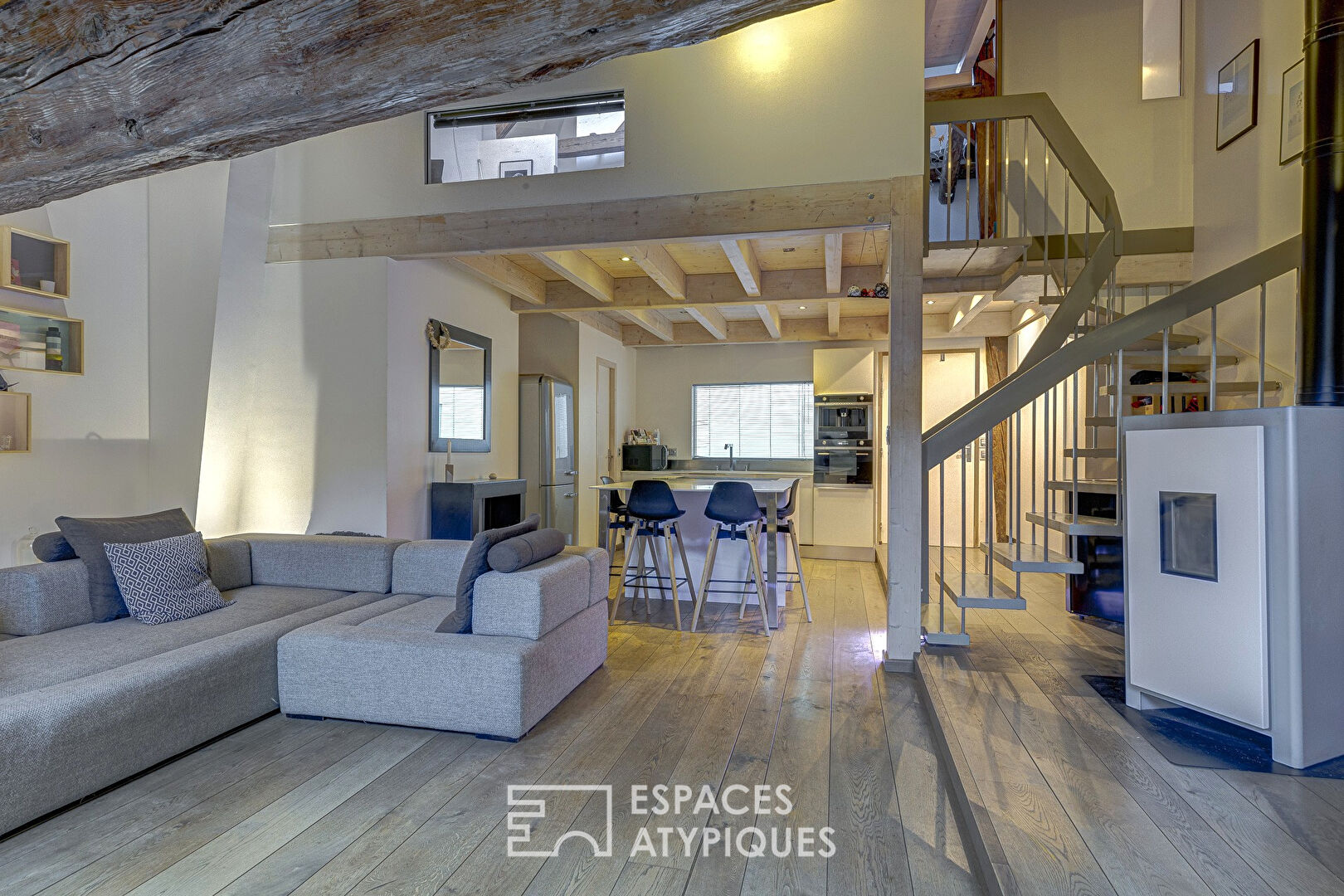 Duplex contemporain sous les toits en vieille ville