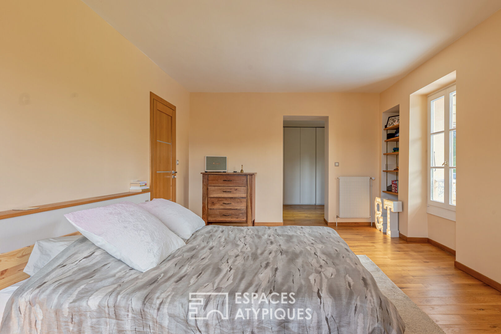 Demeure élégante avec piscine et vue d’exception
