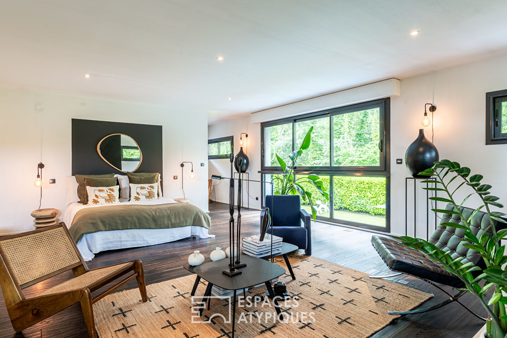 Maison contemporaine avec piscine proche du lac
