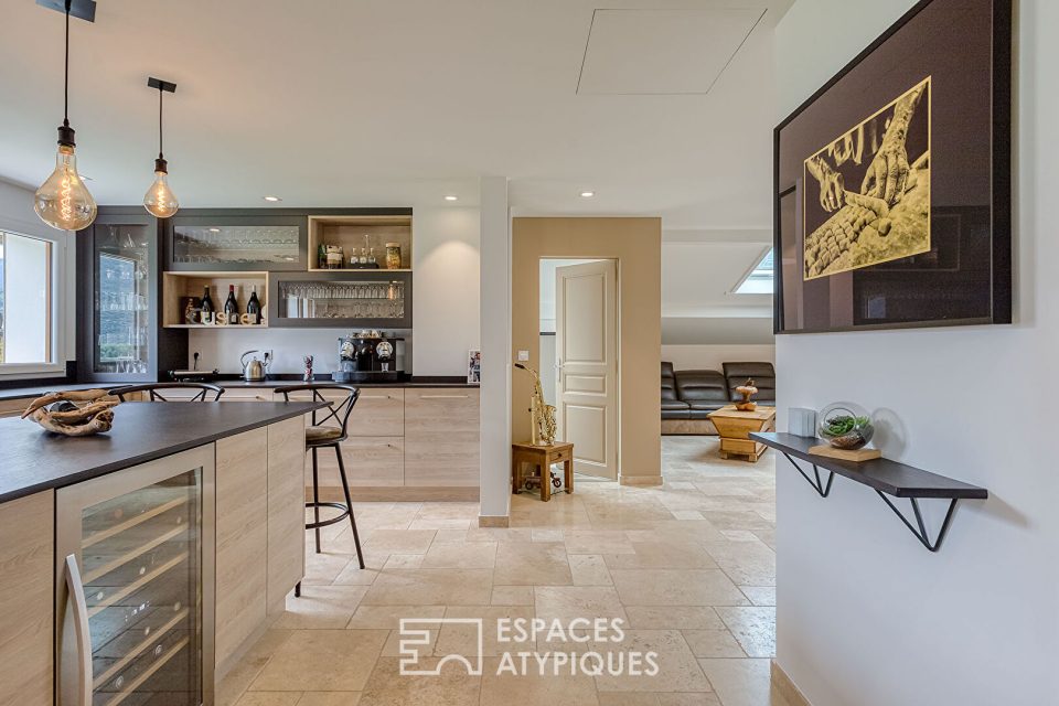 Appartement rénové dans une maison de ville proche du lac