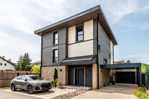A rare property in the heart of the city
