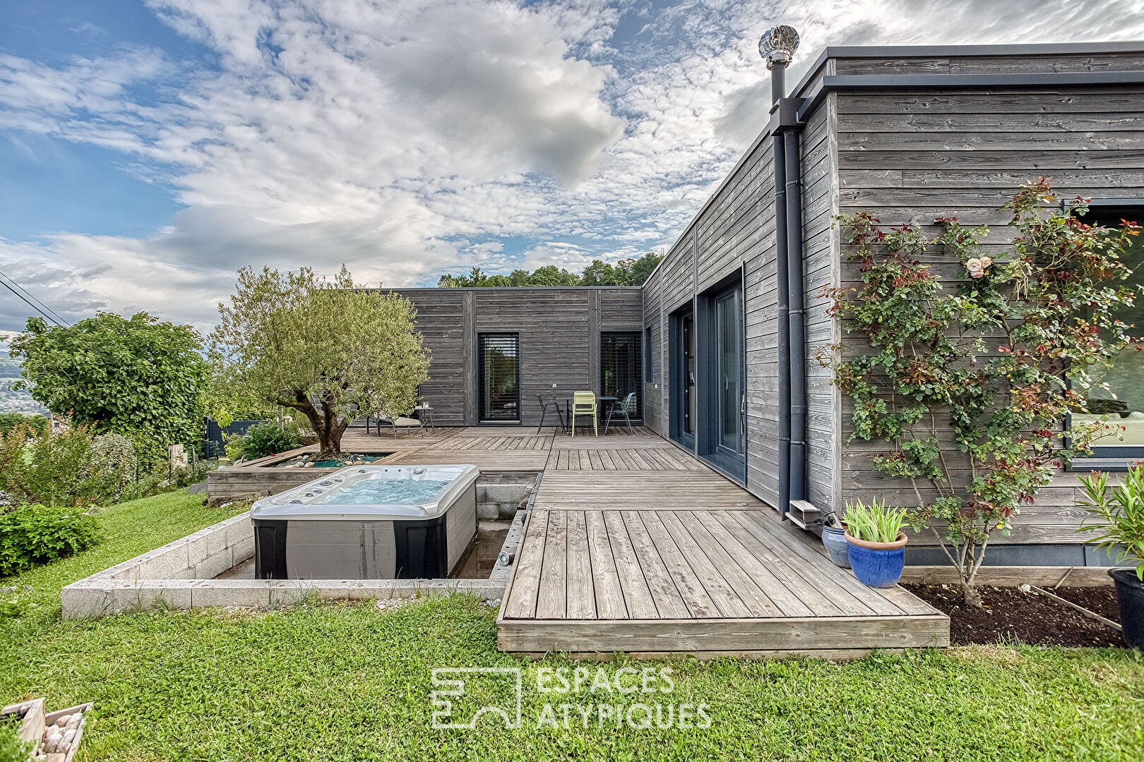 Maison contemporaine avec vue