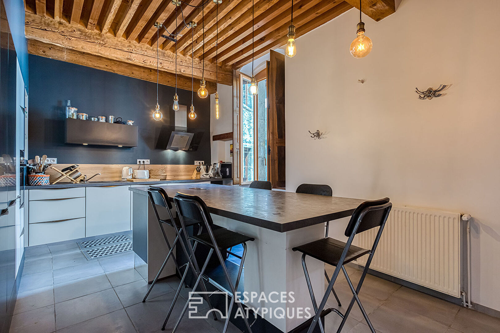 Charming duplex in the historic center of Chambéry