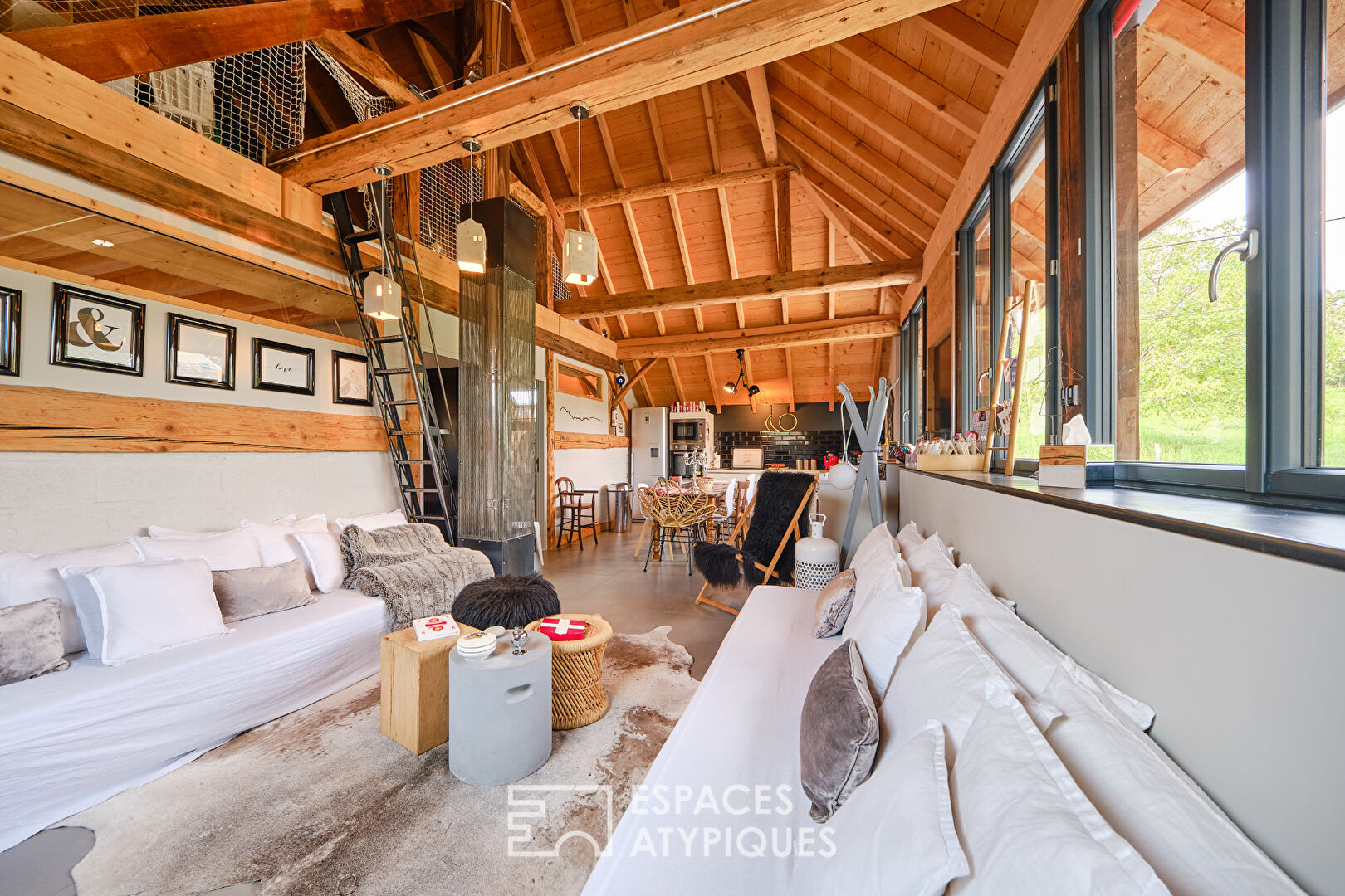 Corps de ferme Arty avec piscine et appartement indépendant