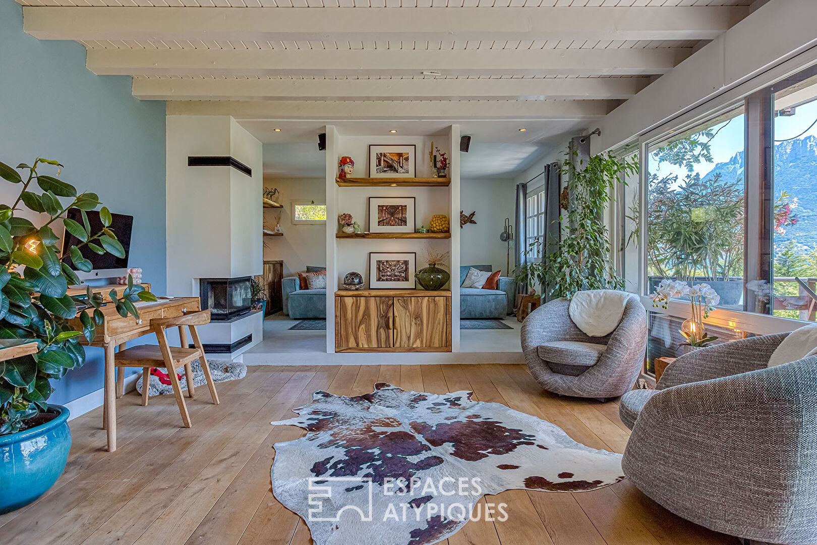 Chalet rénové avec piscine et vue exceptionnelle
