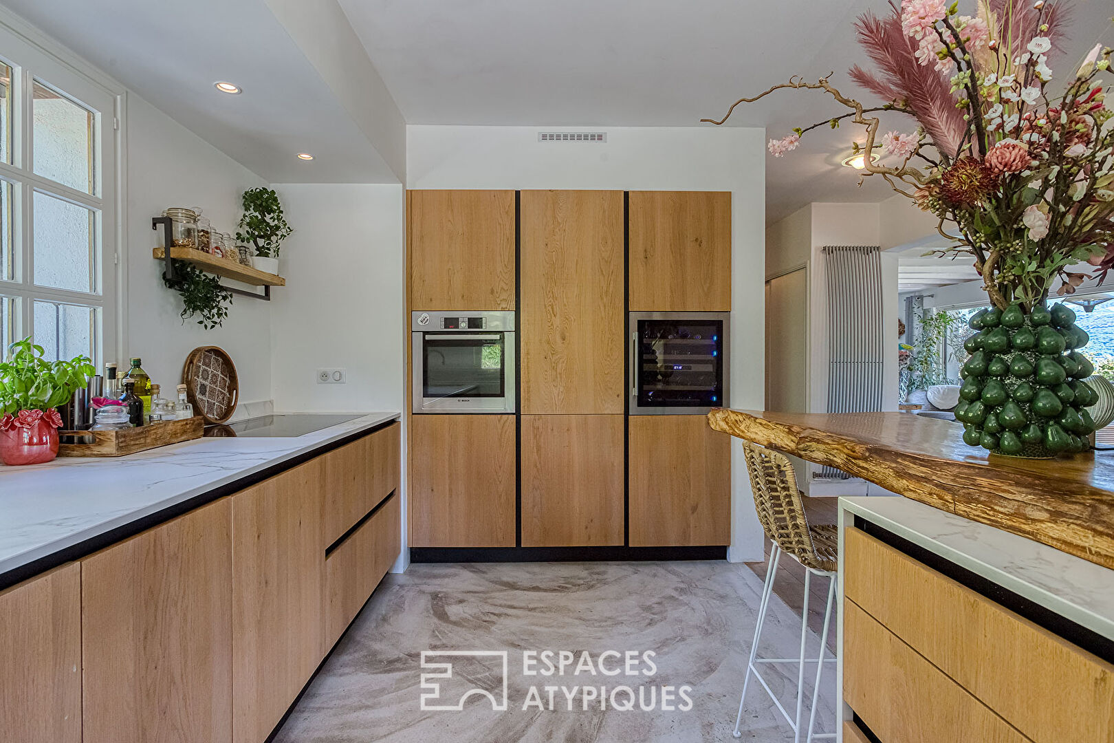 Chalet rénové avec piscine et vue exceptionnelle