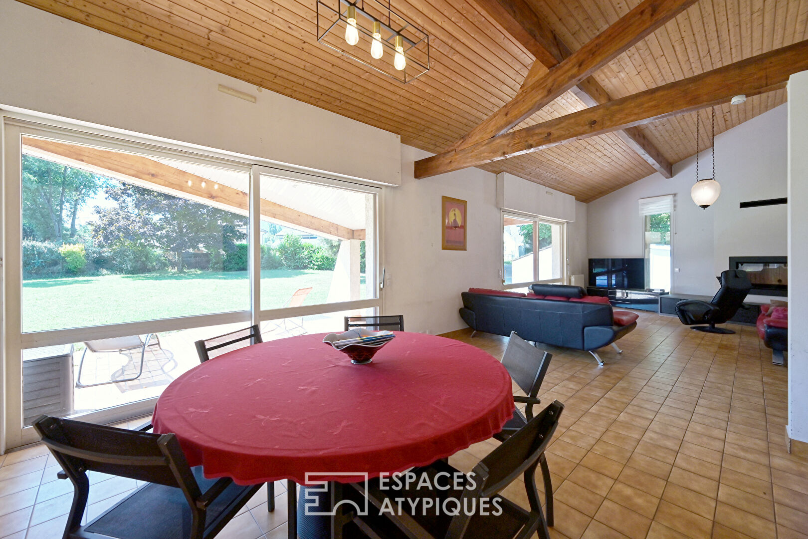 Architect-Designed Home at the Gateway to Chambéry