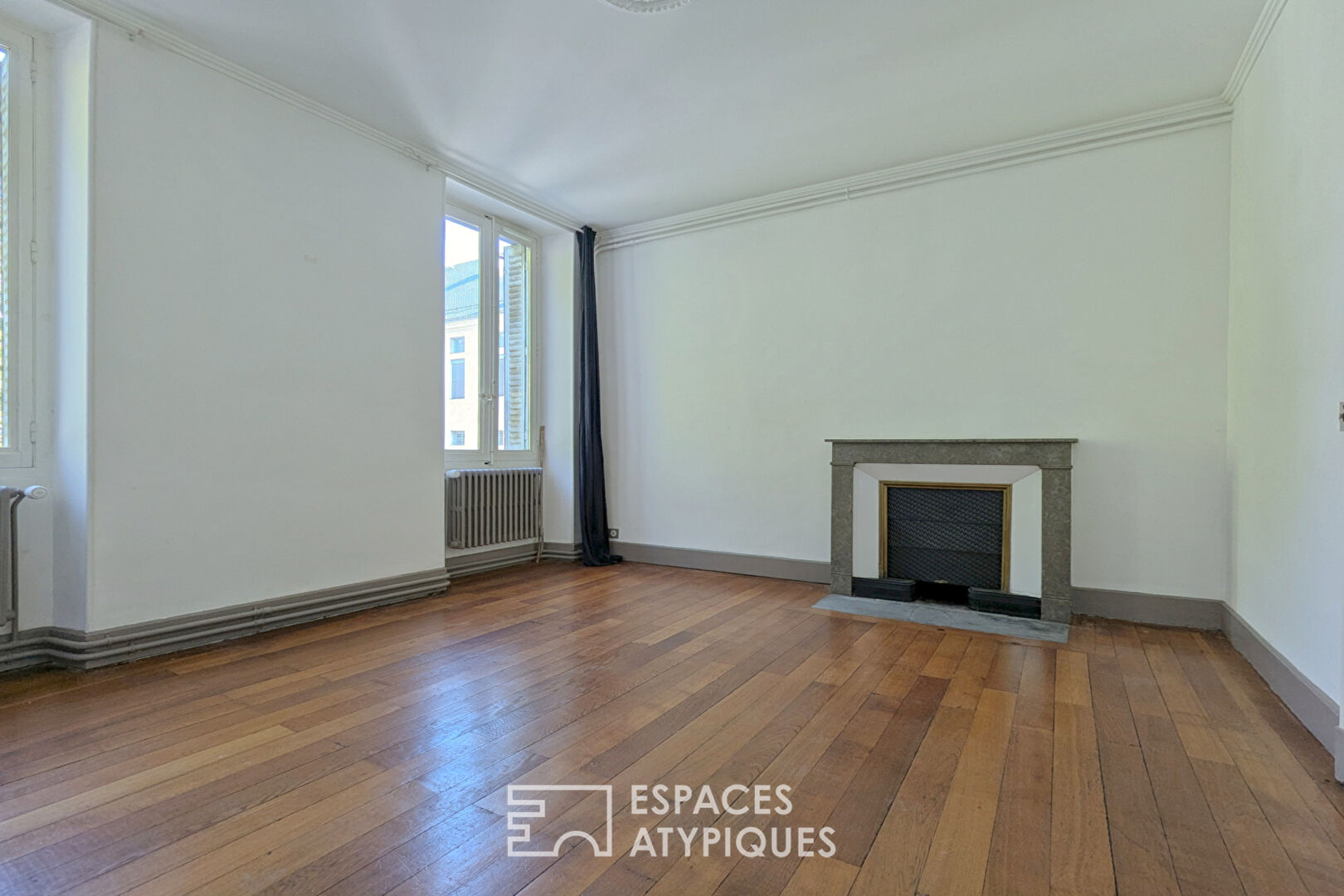 Renovated Period Apartment in the City Centre