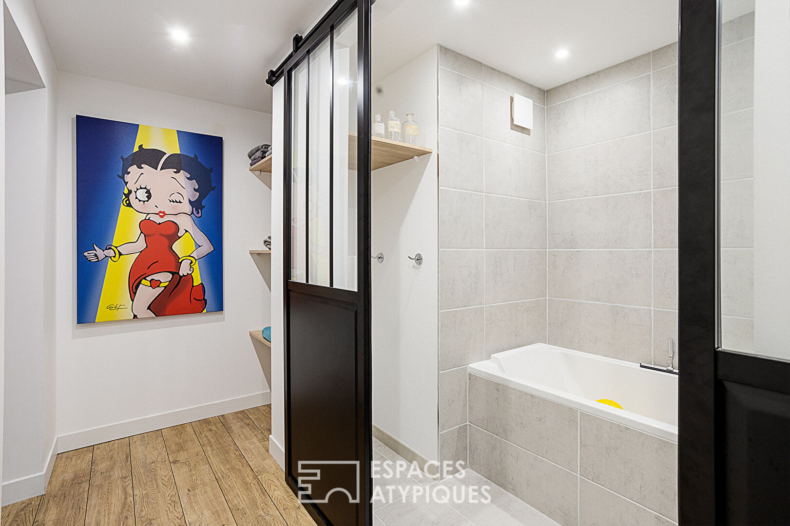 Spacieux duplex entièrement rénové en coeur de ville