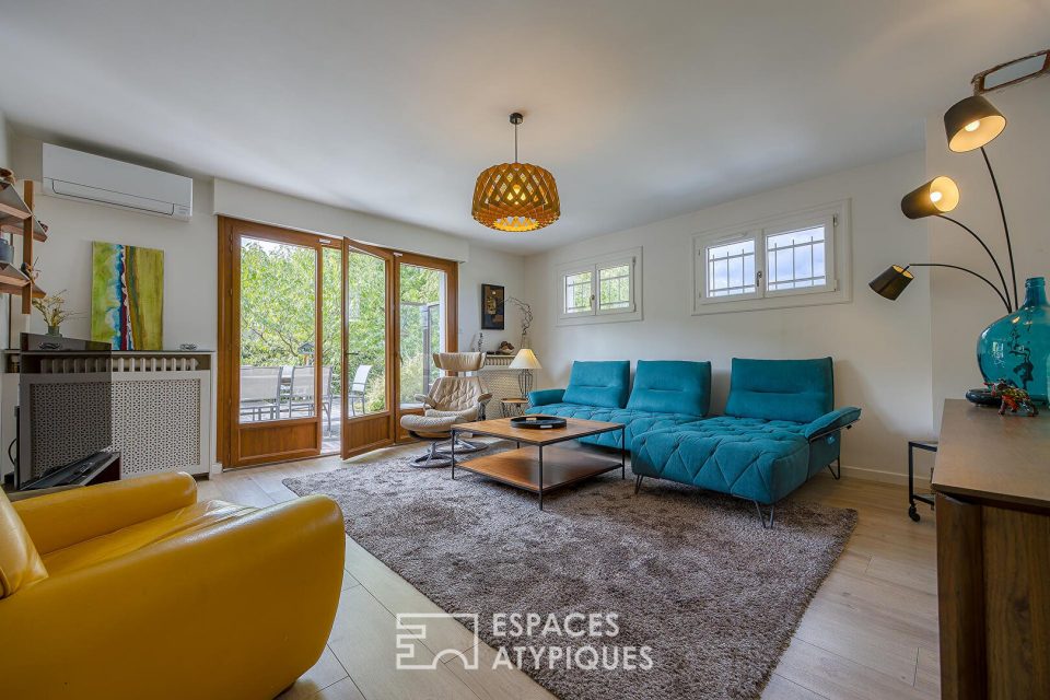 Maison familiale rénovée avec terrasse et jardin