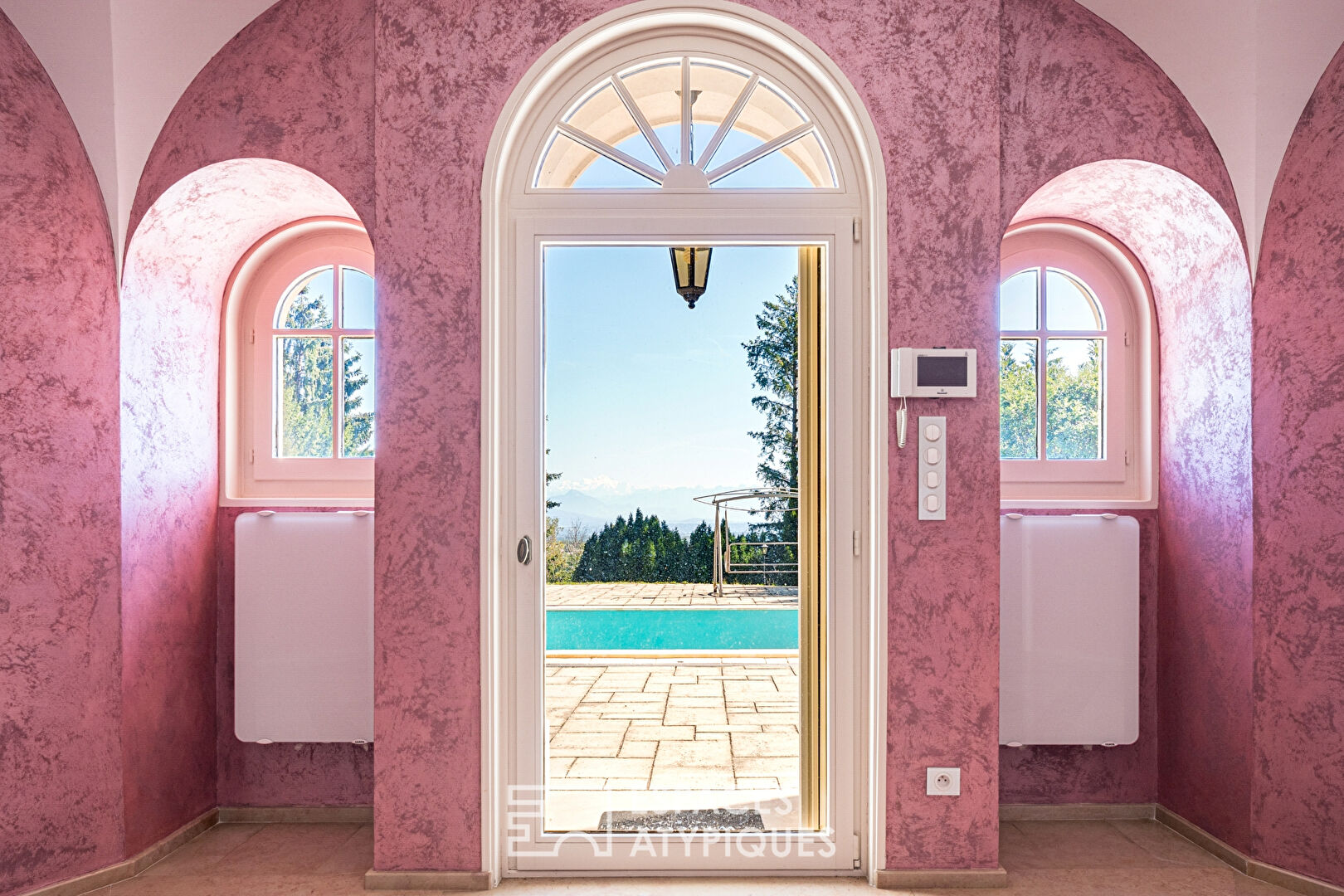 Exceptional estate with a unique character