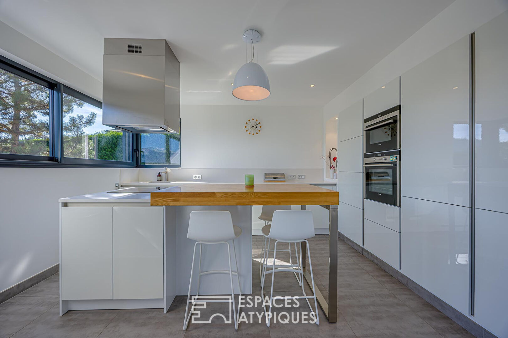 Maison contemporaine avec vue panoramique