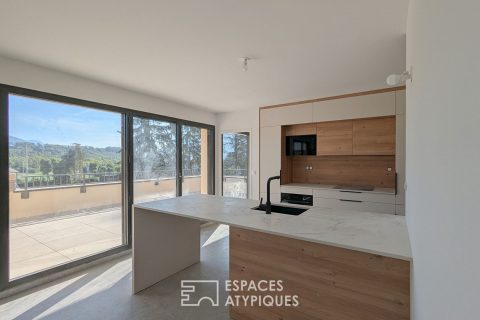 Appartement contemporain avec vue