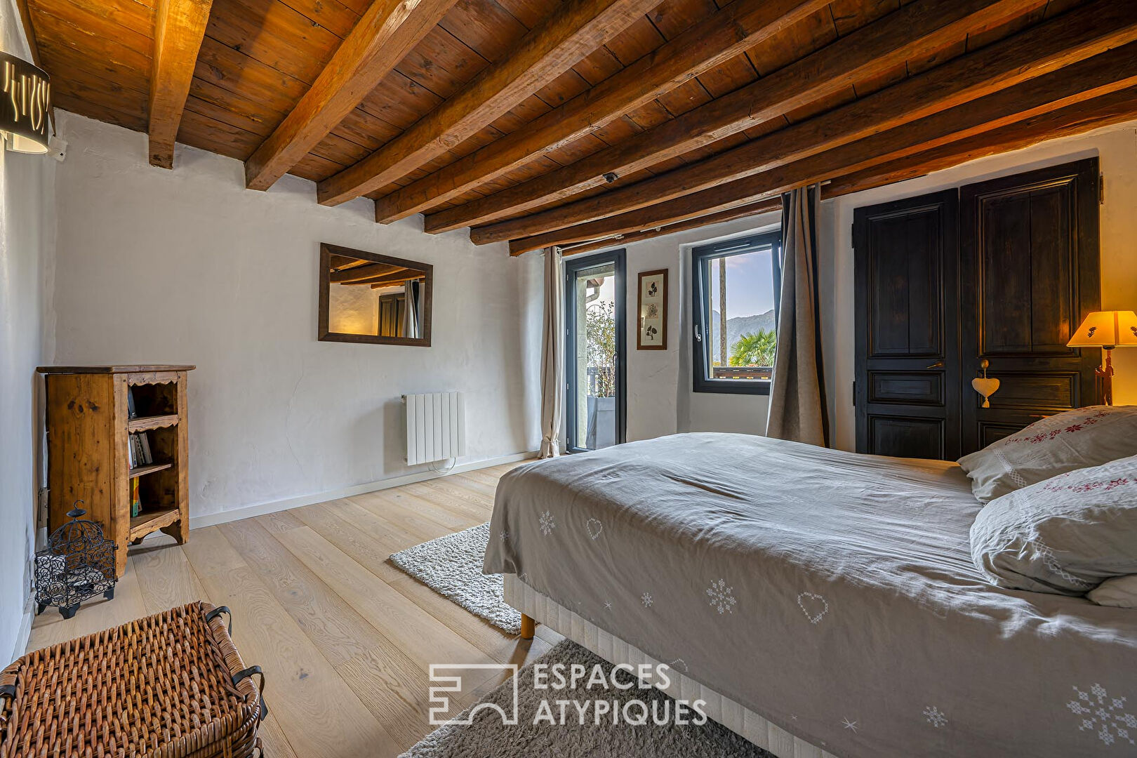 Ancienne grange entièrement rénovée avec vue