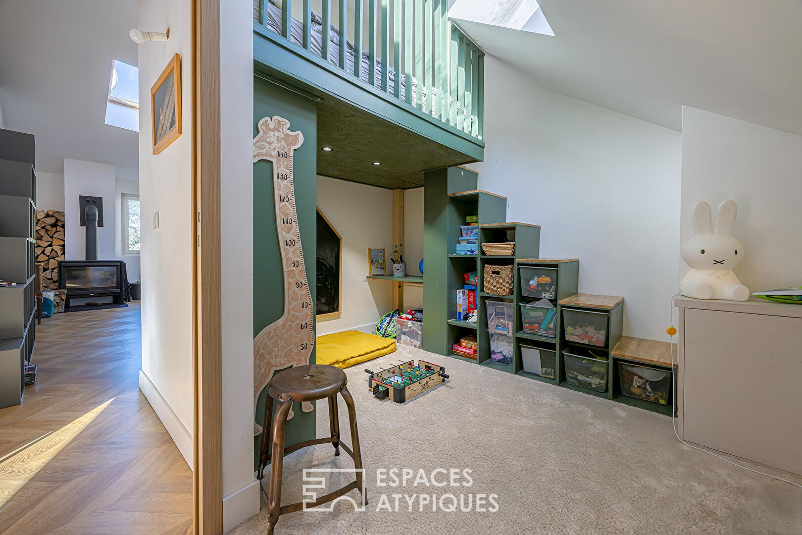 Charming duplex with lake view