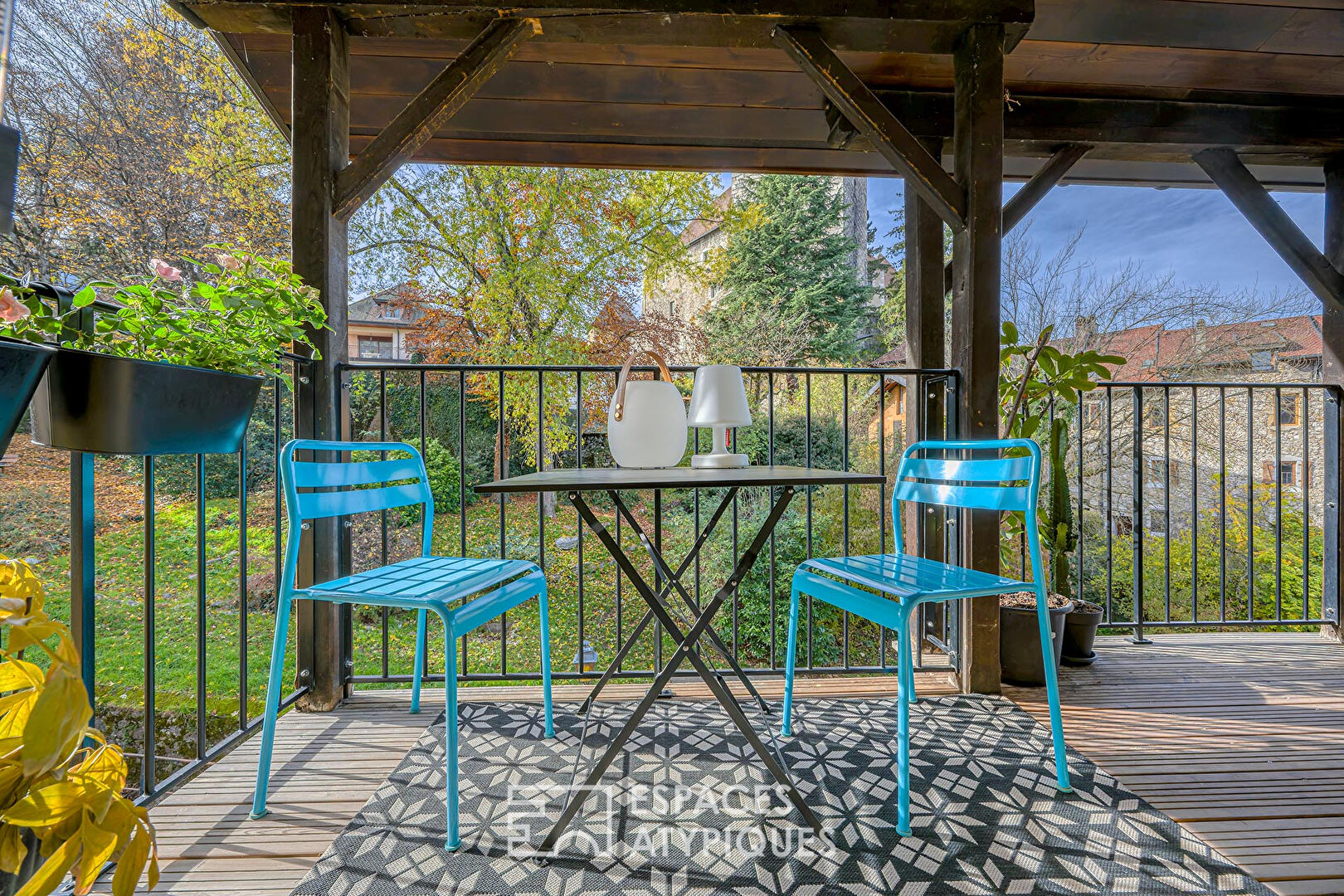 Duplex de caractère en coeur de ville avec vue sur le château