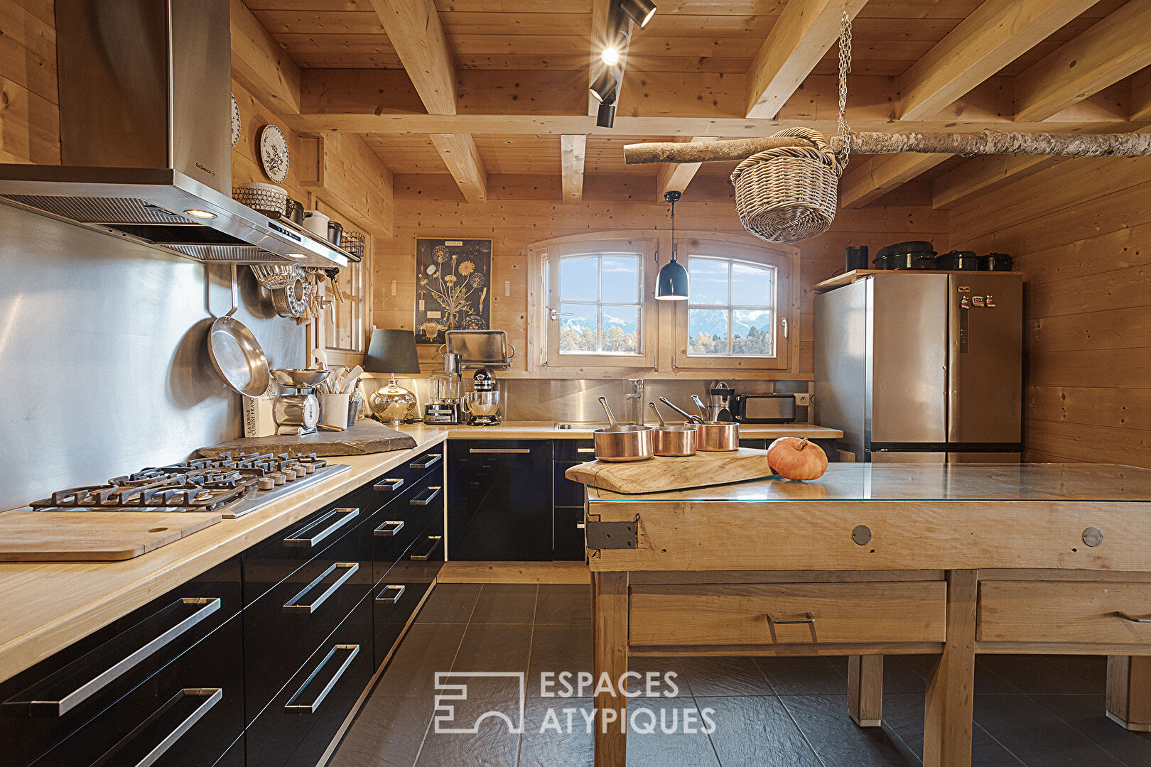 Chalet d’architecte avec vue imprenable sur la Dent d’Oche