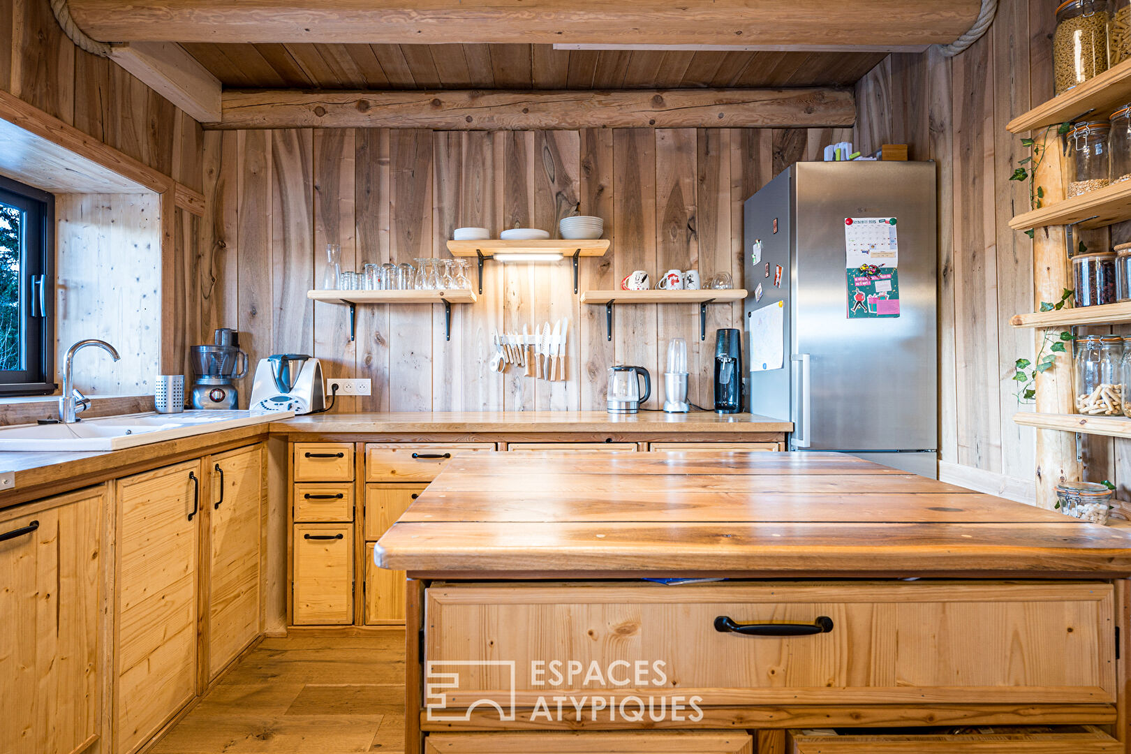 Domaine insolite avec vue imprenable