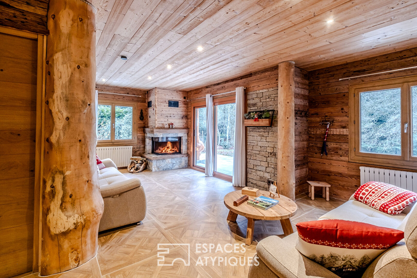 Chalet esprit trappeur chic et son parc arboré proche Genève