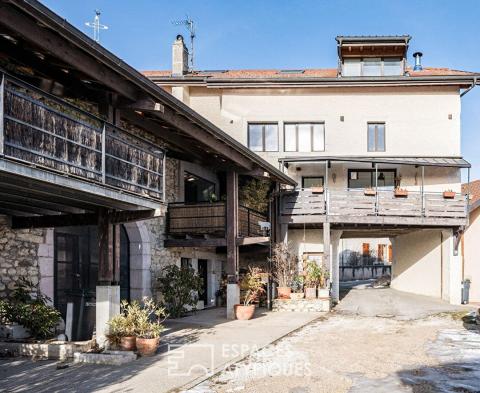 Maison villageoise à la personnalité affirmée