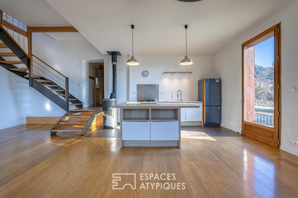 Appartement dans une bâtisse de caractère avec vue