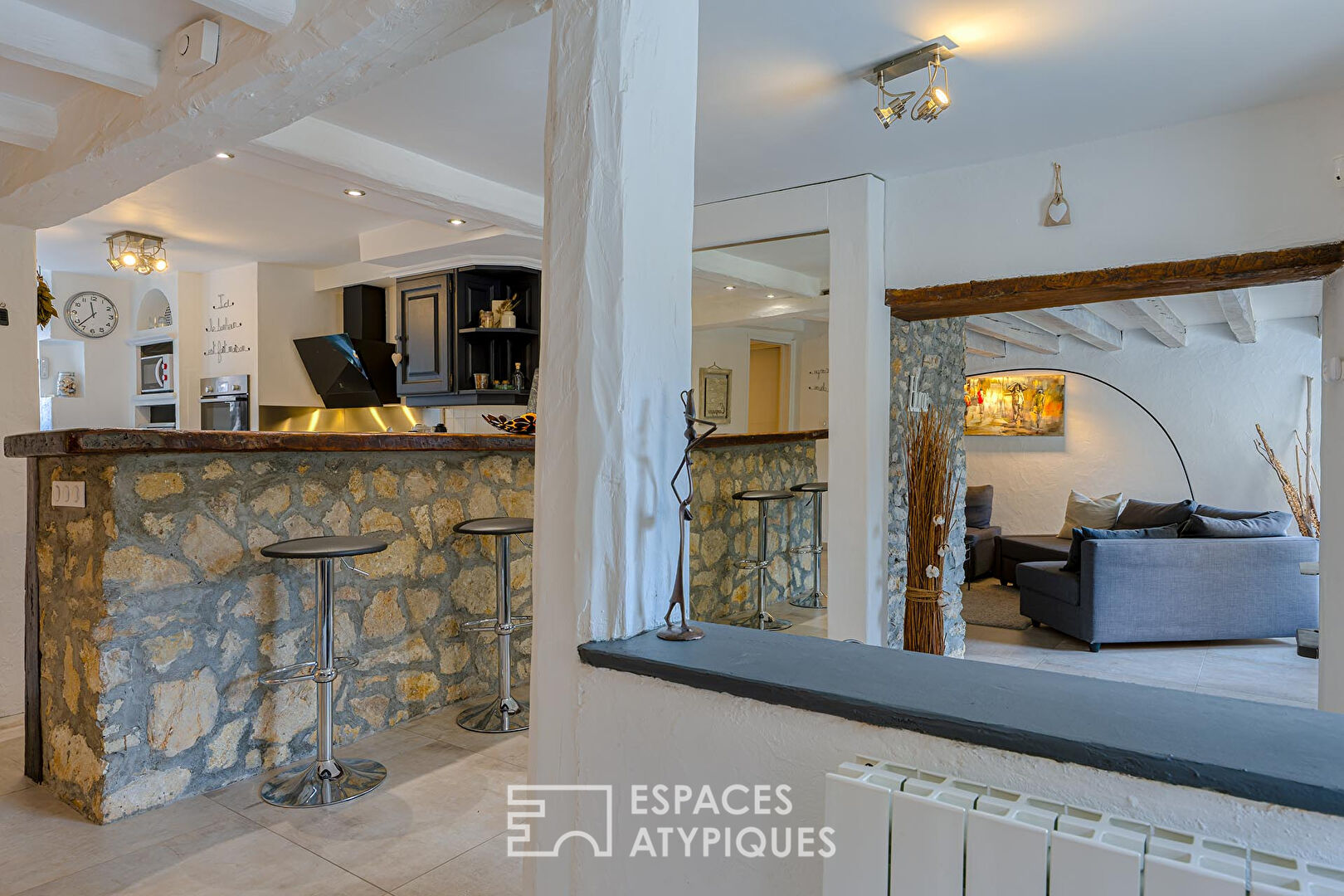 Ancienne grange entièrement rénovée avec vue