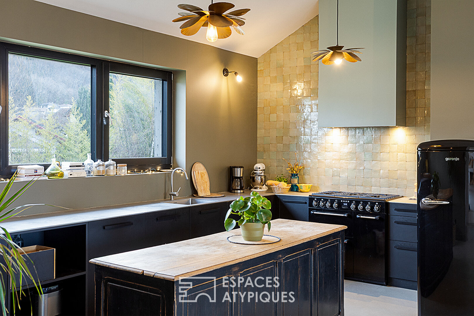 Maison loft réinventée dans une ancienne grange du XIXè siècle