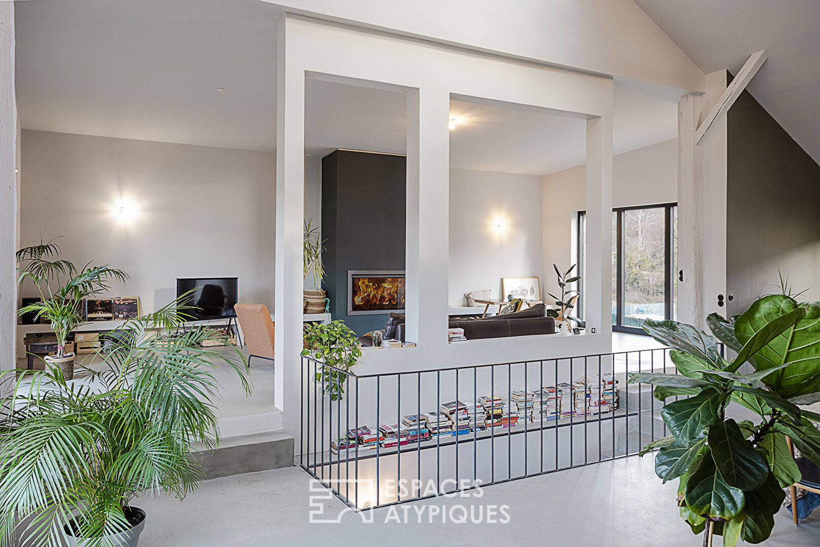 Maison loft réinventée dans une ancienne grange du XIXè siècle