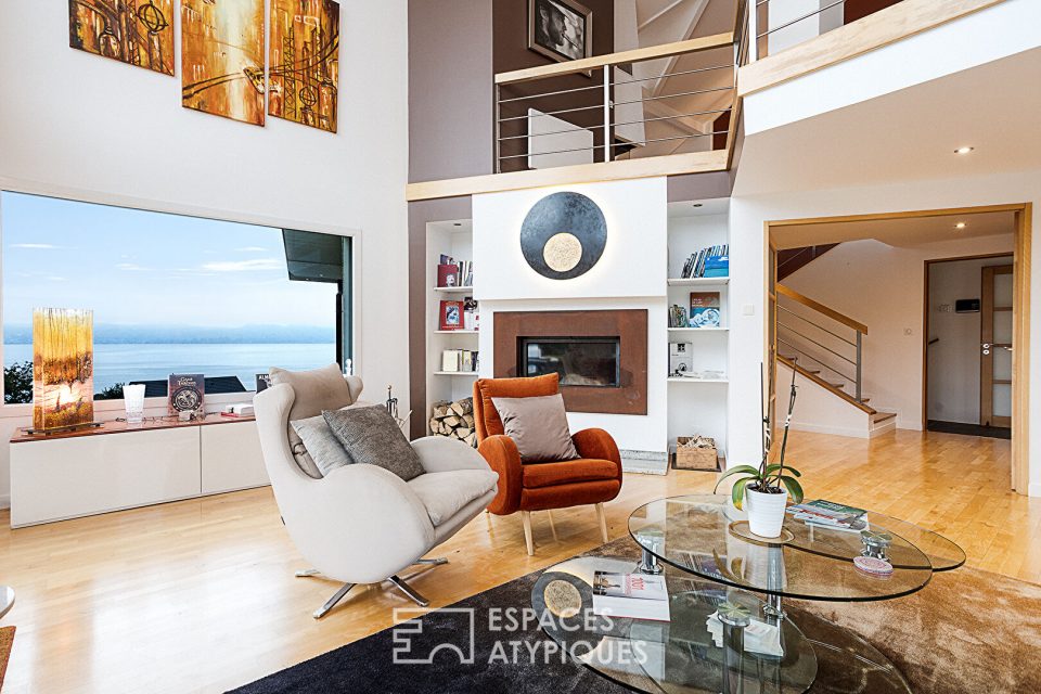 Villa contemporaine avec vue panoramique sur le lac