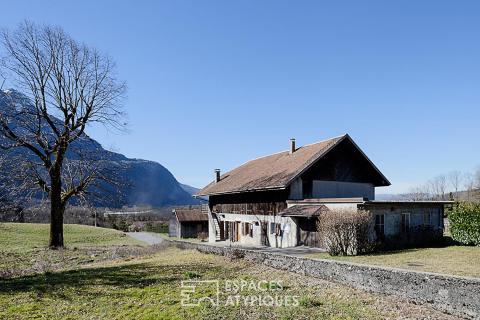 Potentiel brut et authenticité pour cette ferme du XIXème