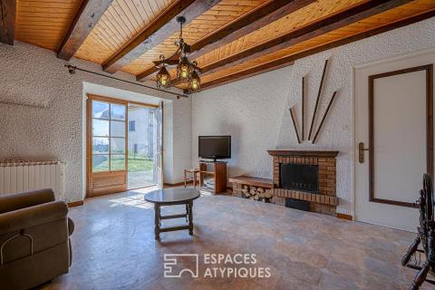 Ancienne bâtisse en pierre à repenser