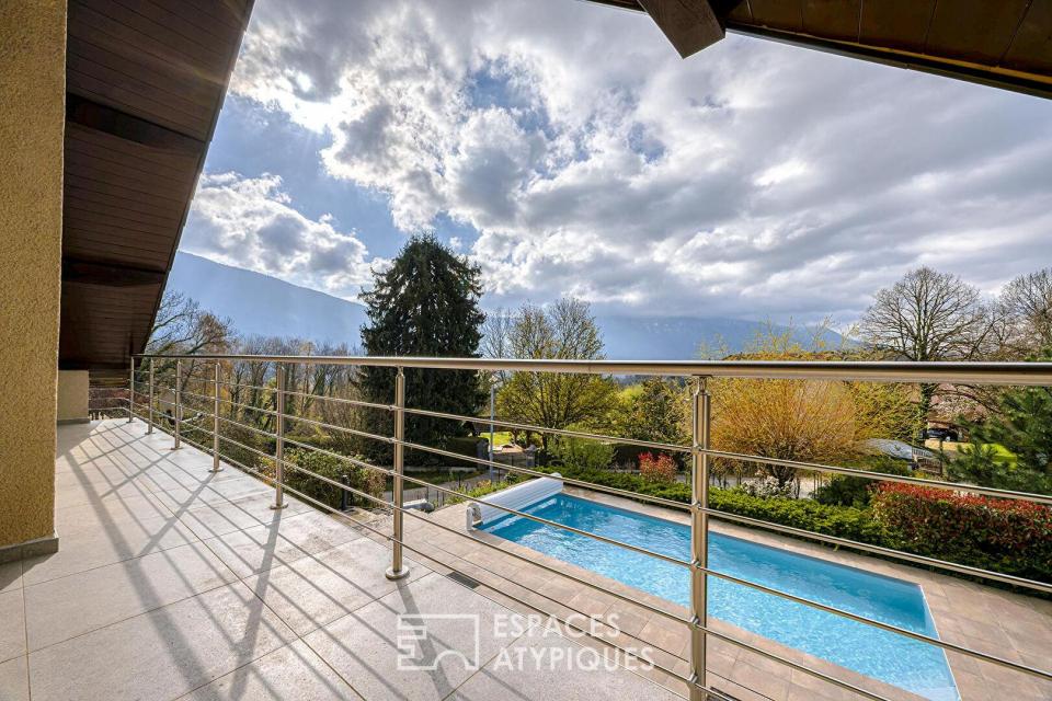 Maison d'architecte avec piscine proche du lac