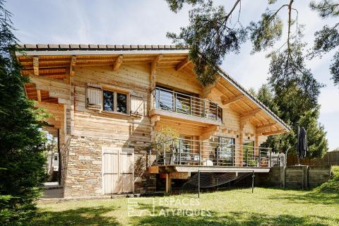 Chalet contemporain avec piscine aux portes de la Suisse