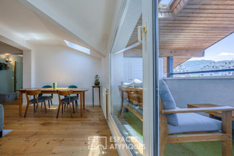 Charming apartment with terrace in the heart of the city