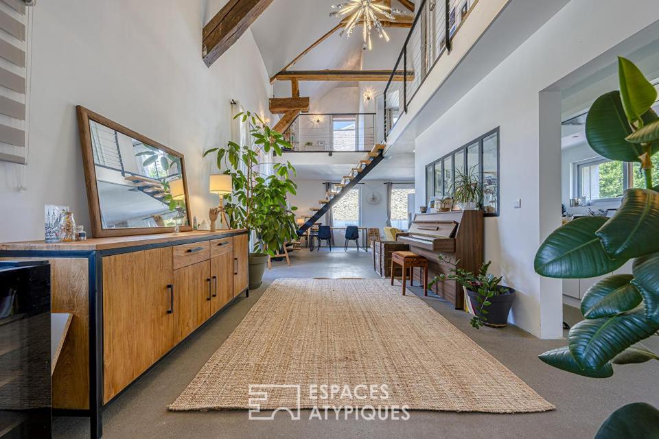Réhabilitation contemporaine d'une ancienne grange