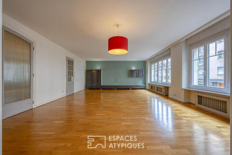 Appartement de caractère avec terrasse, en hypercentre