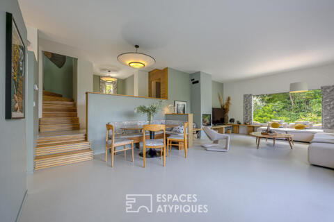 Maison contemporaine avec jardin paysager