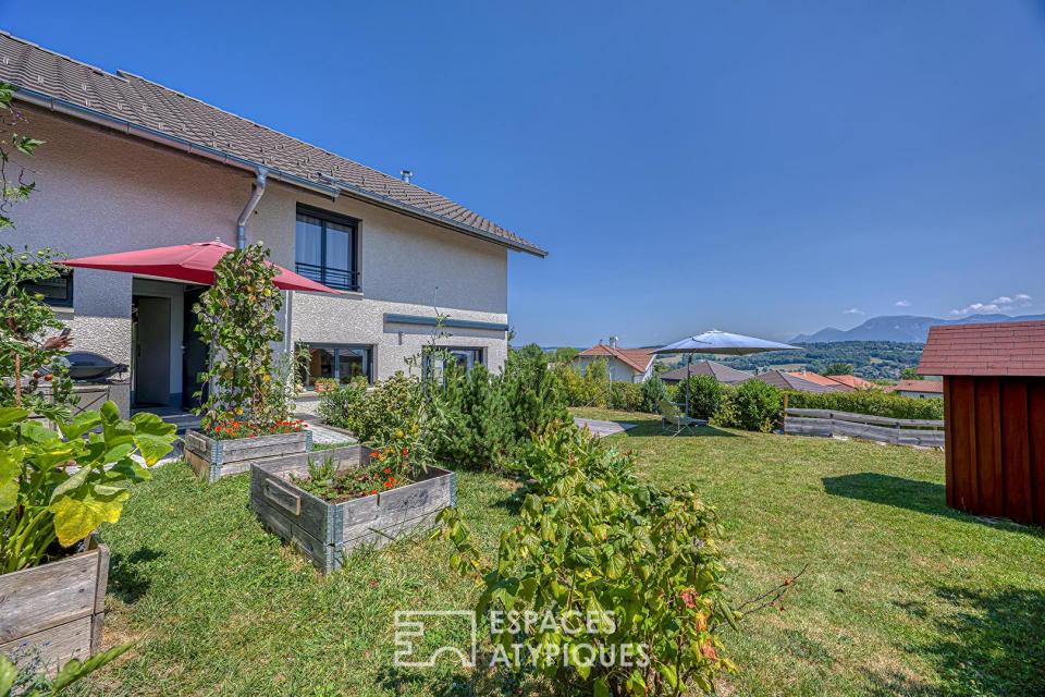 Elégante maison avec vue montagnes