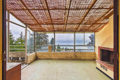 Maison d’architecte avec vue lac à réinventer